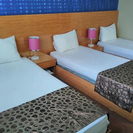 Hotel Airport Stop Over Suites *