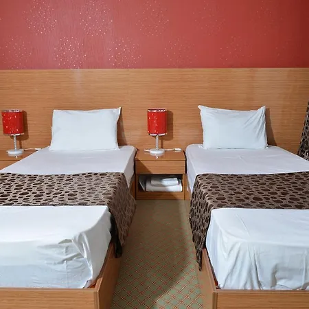 Airport Stop Over Suites Hotel *